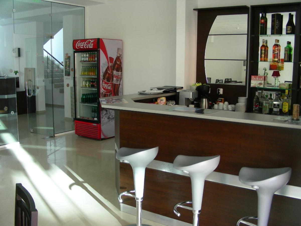 Deva Hotel Pantai Sunny Bagian luar foto