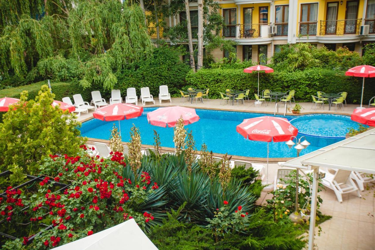 Deva Hotel Pantai Sunny Bagian luar foto