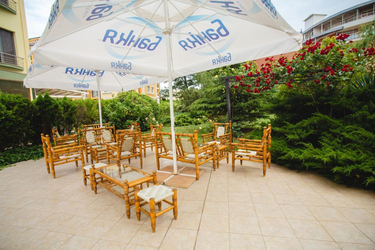 Deva Hotel Pantai Sunny Bagian luar foto
