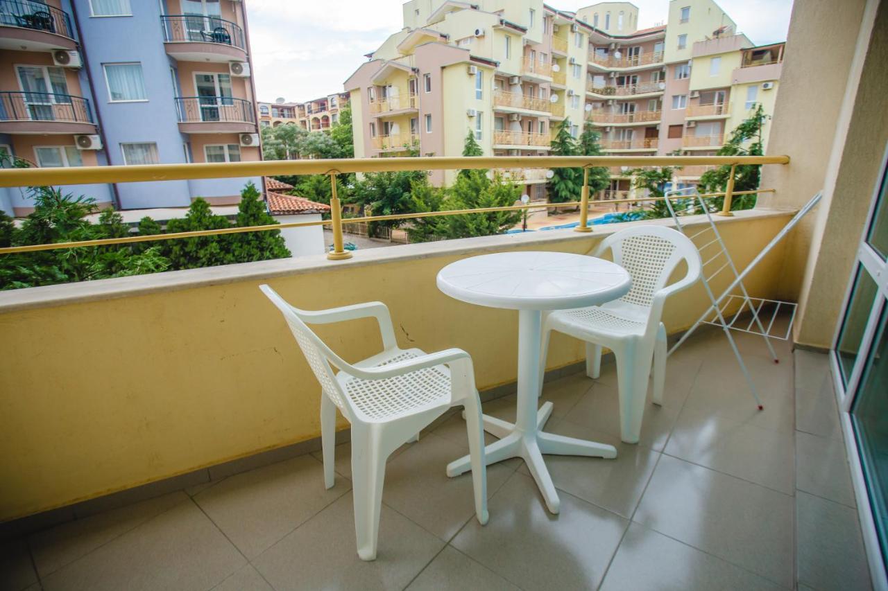 Deva Hotel Pantai Sunny Bagian luar foto